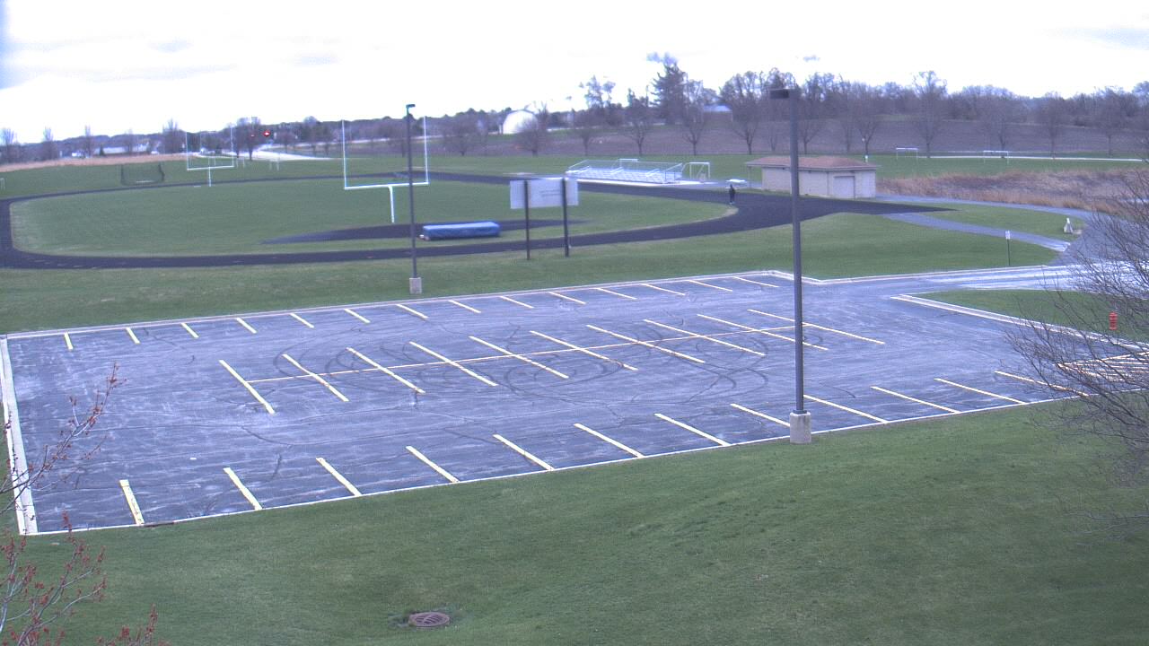 Thumbnail for current weather camera view from Geneva MS in Geneva, Illinois