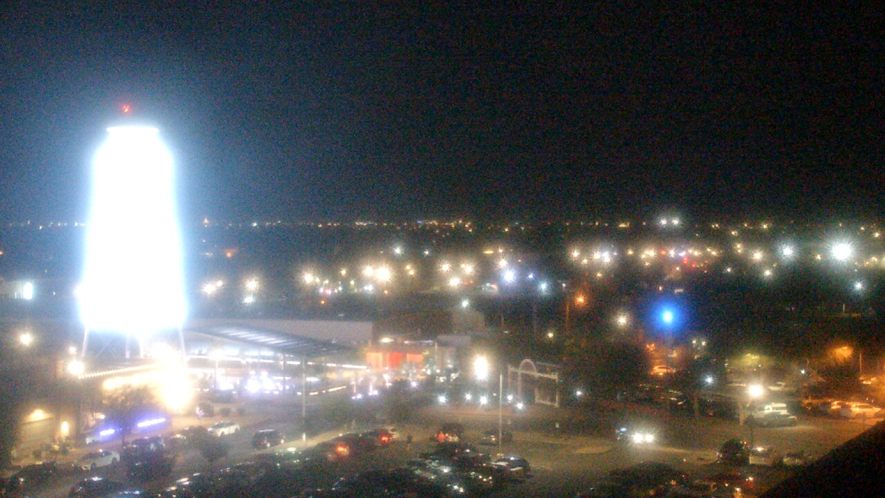 Thumbnail for current weather camera view from Town of Gilbert in Gilbert, Arizona