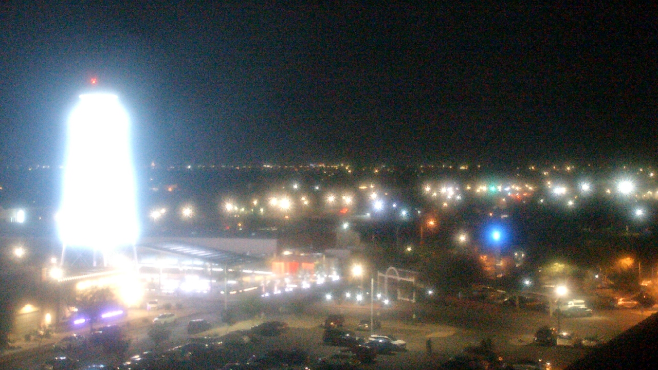 Thumbnail for current weather camera view from Town of Gilbert in Gilbert, Arizona