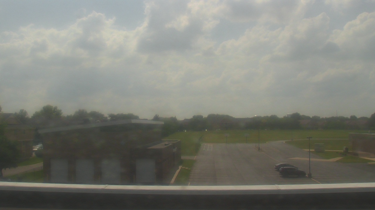 Thumbnail for current weather camera view from Marquardt MS in Glendale Heights, Illinois