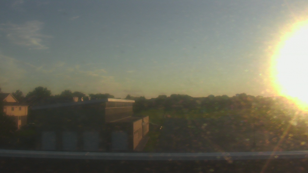 Thumbnail for current weather camera view from Marquardt MS in Glendale Heights, Illinois