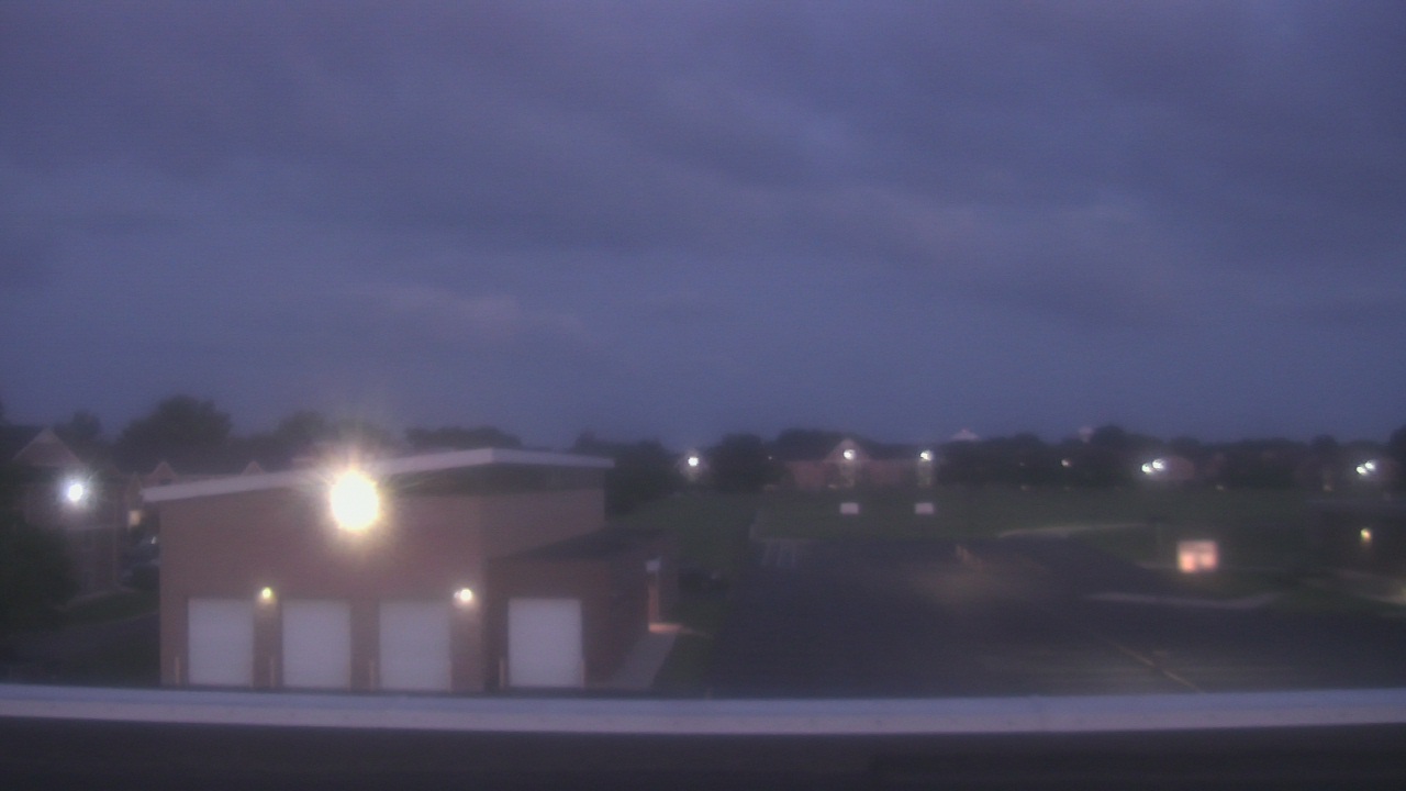 Thumbnail for current weather camera view from Marquardt MS in Glendale Heights, Illinois