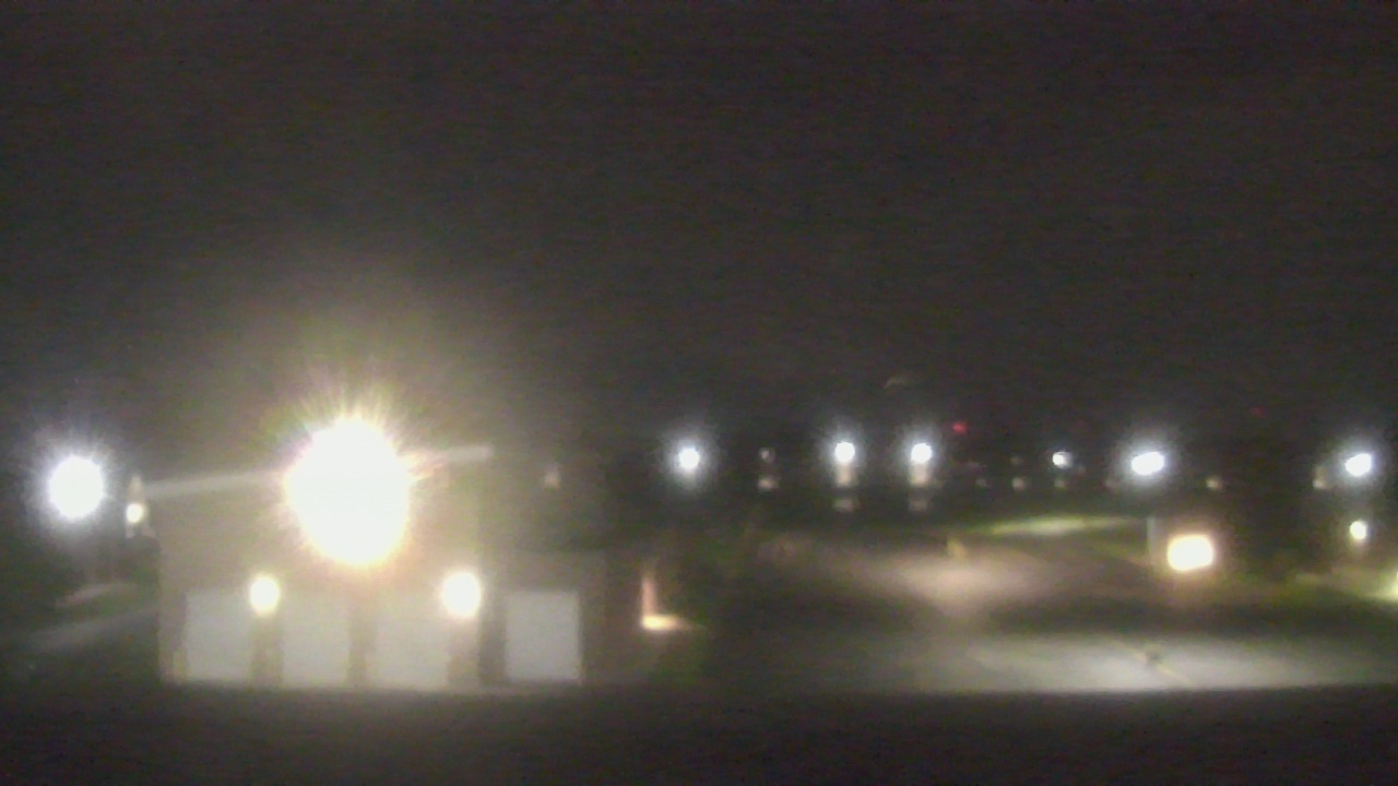 Thumbnail for current weather camera view from Marquardt MS in Glendale Heights, Illinois