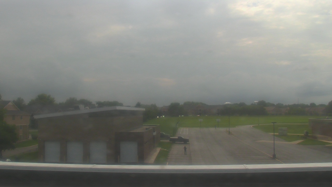 Thumbnail for current weather camera view from Marquardt MS in Glendale Heights, Illinois