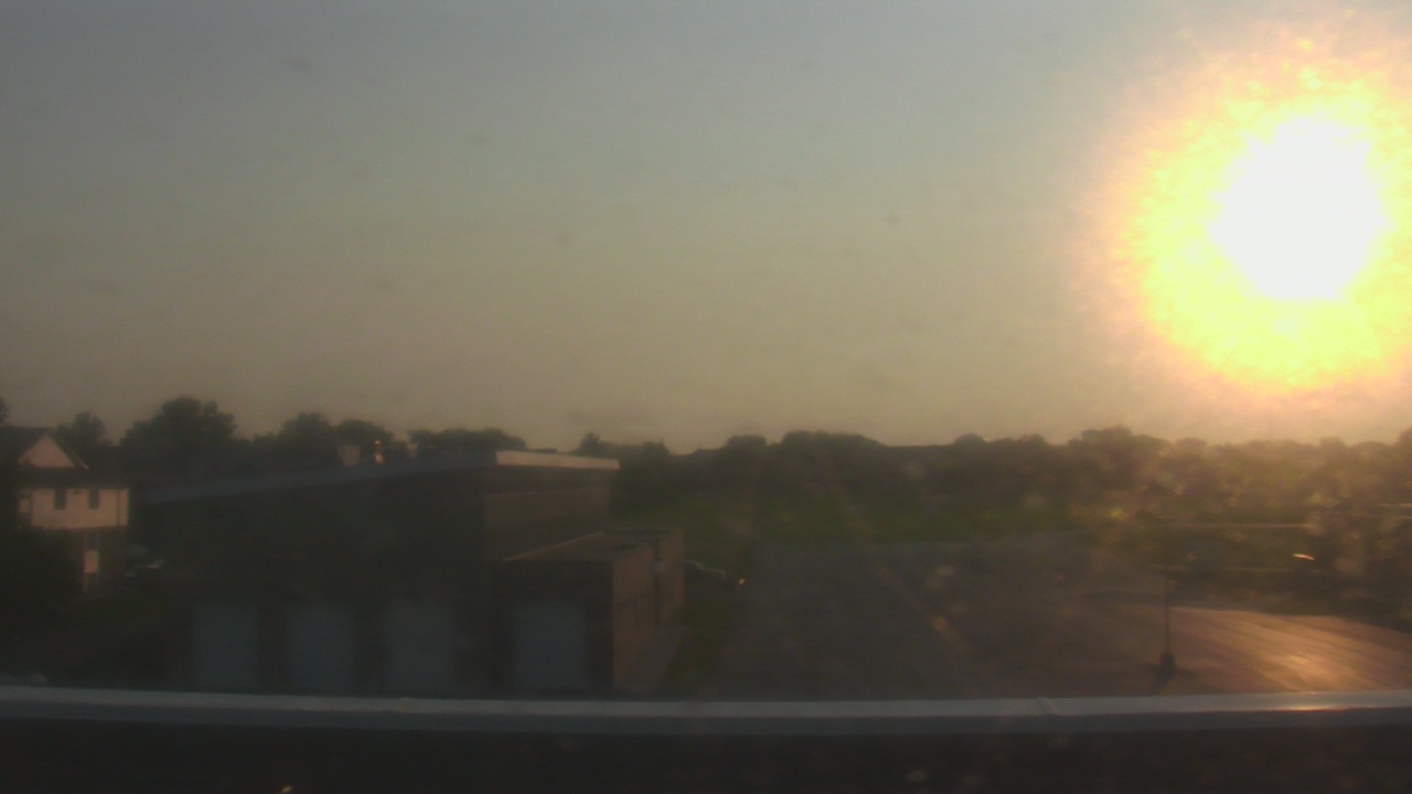 Thumbnail for current weather camera view from Marquardt MS in Glendale Heights, Illinois
