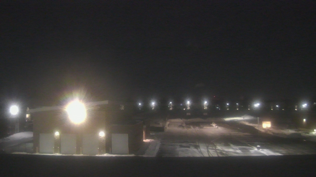 Thumbnail for current weather camera view from Marquardt MS in Glendale Heights, Illinois