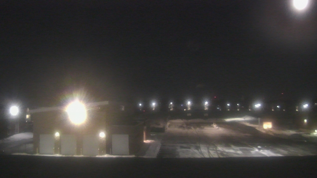 Thumbnail for current weather camera view from Marquardt MS in Glendale Heights, Illinois