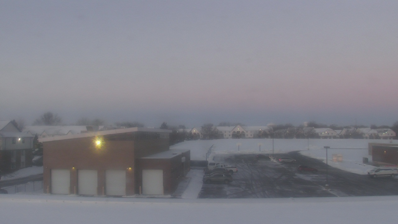 Thumbnail for current weather camera view from Marquardt MS in Glendale Heights, Illinois