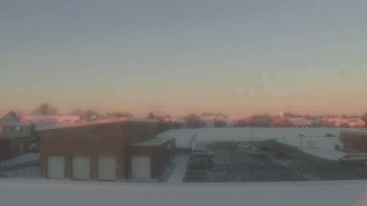 Thumbnail for current weather camera view from Marquardt MS in Glendale Heights, Illinois