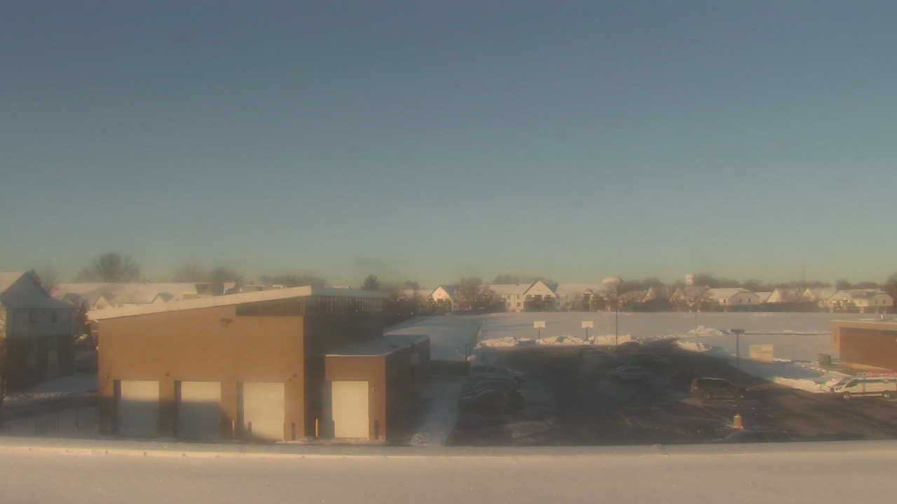 Thumbnail for current weather camera view from Marquardt MS in Glendale Heights, Illinois