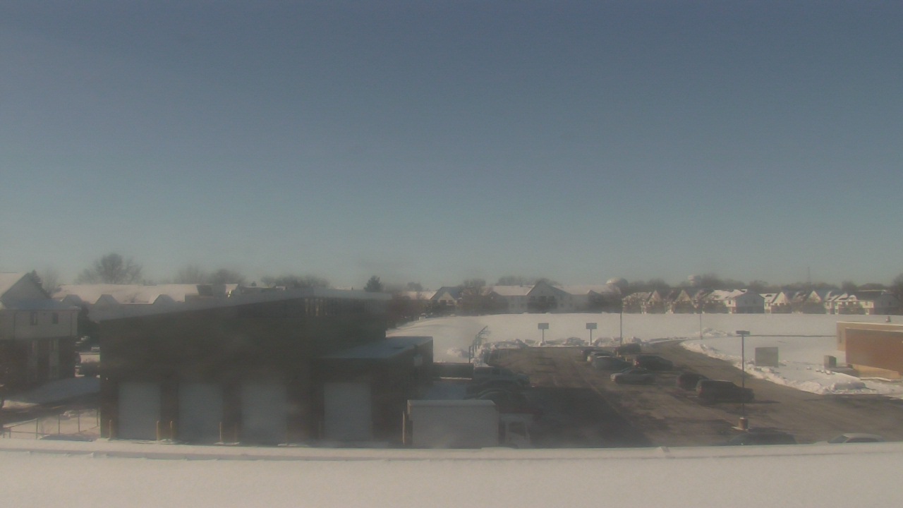 Thumbnail for current weather camera view from Marquardt MS in Glendale Heights, Illinois