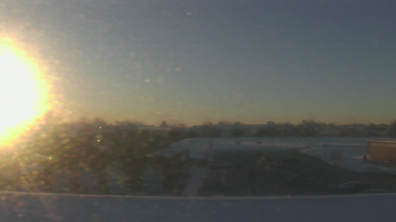 Thumbnail for current weather camera view from Marquardt MS in Glendale Heights, Illinois