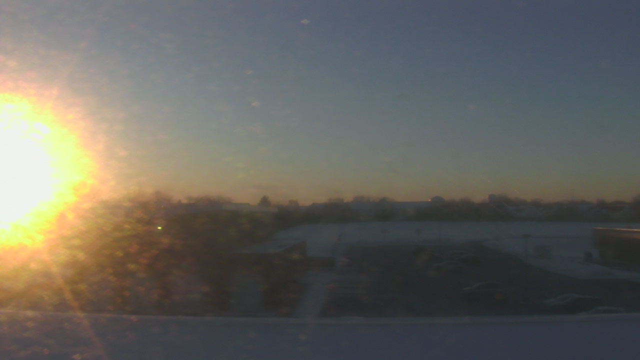 Thumbnail for current weather camera view from Marquardt MS in Glendale Heights, Illinois