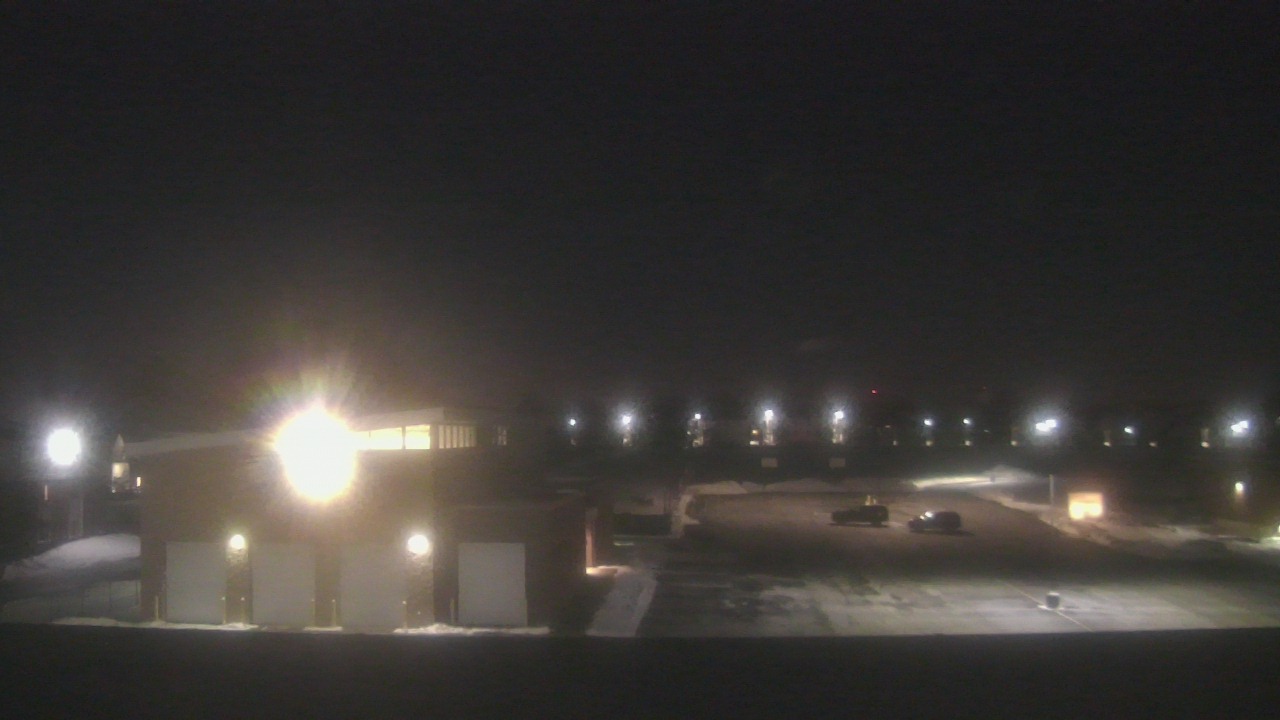 Thumbnail for current weather camera view from Marquardt MS in Glendale Heights, Illinois