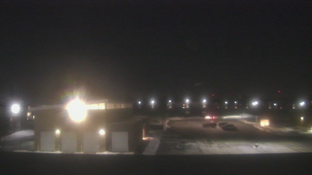 Thumbnail for current weather camera view from Marquardt MS in Glendale Heights, Illinois