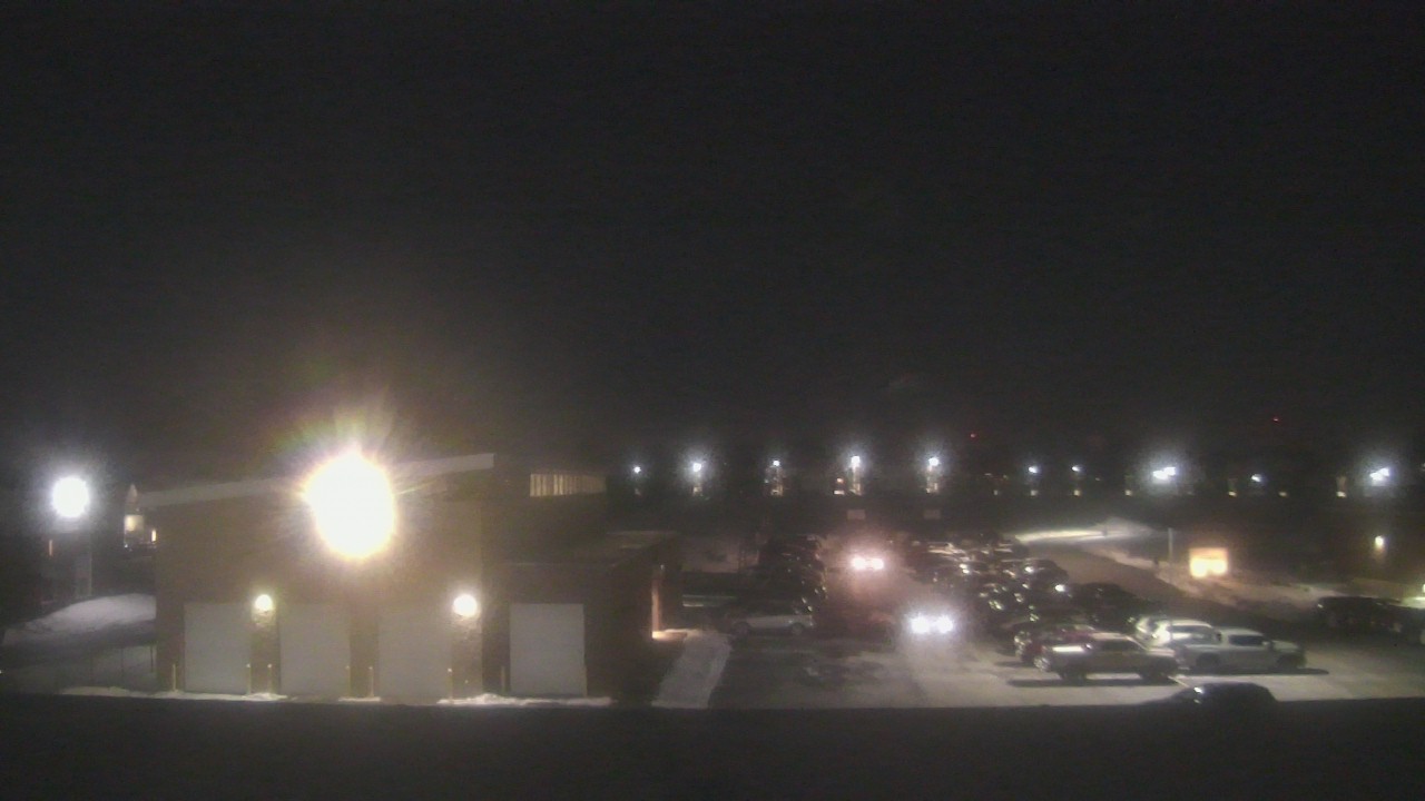 Thumbnail for current weather camera view from Marquardt MS in Glendale Heights, Illinois