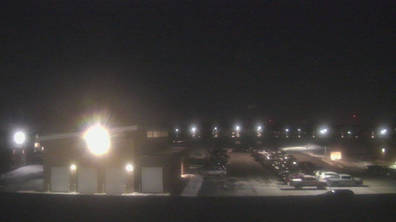 Thumbnail for current weather camera view from Marquardt MS in Glendale Heights, Illinois