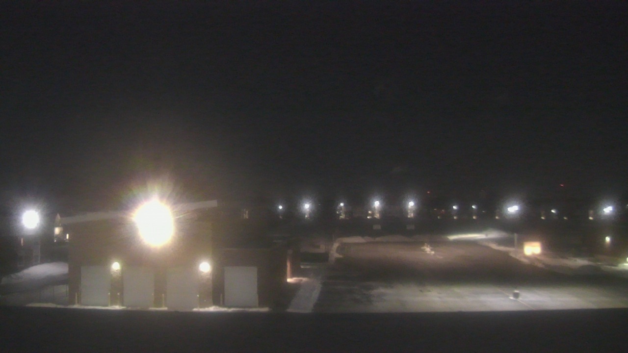 Thumbnail for current weather camera view from Marquardt MS in Glendale Heights, Illinois