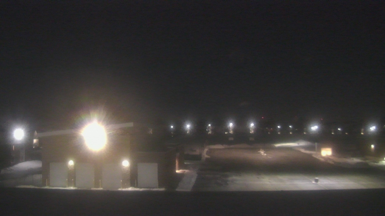 Thumbnail for current weather camera view from Marquardt MS in Glendale Heights, Illinois