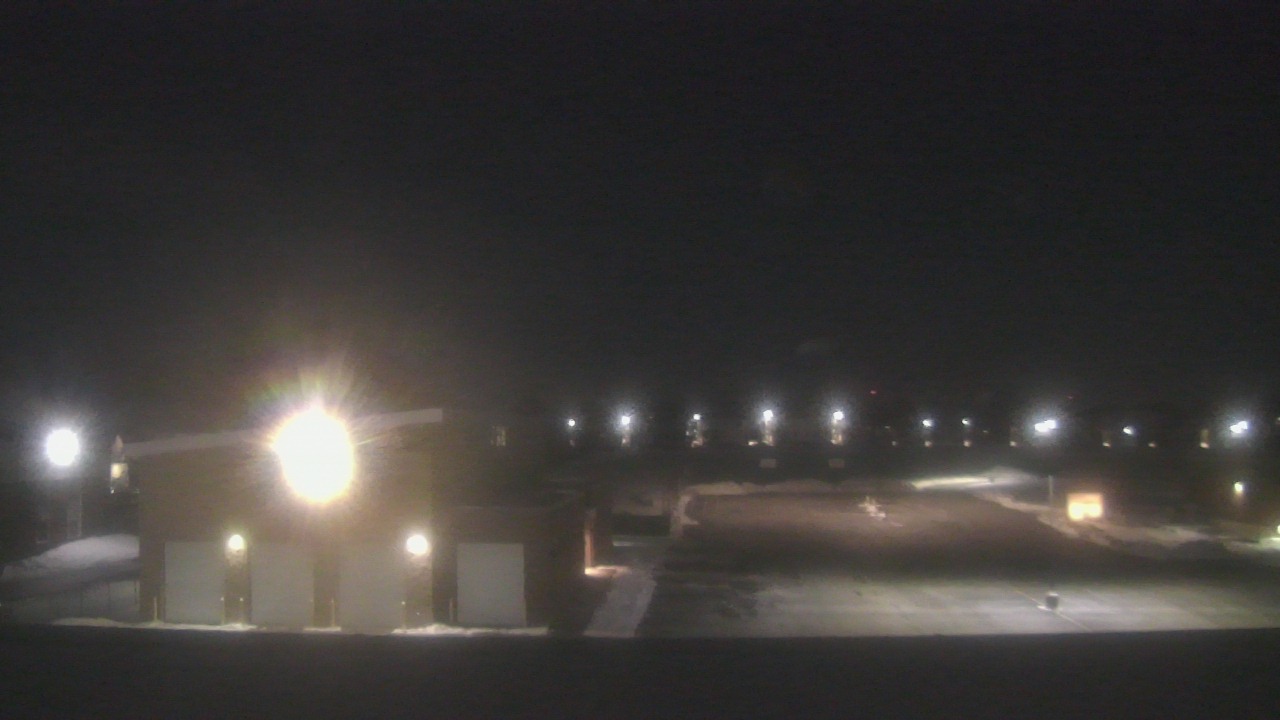 Thumbnail for current weather camera view from Marquardt MS in Glendale Heights, Illinois