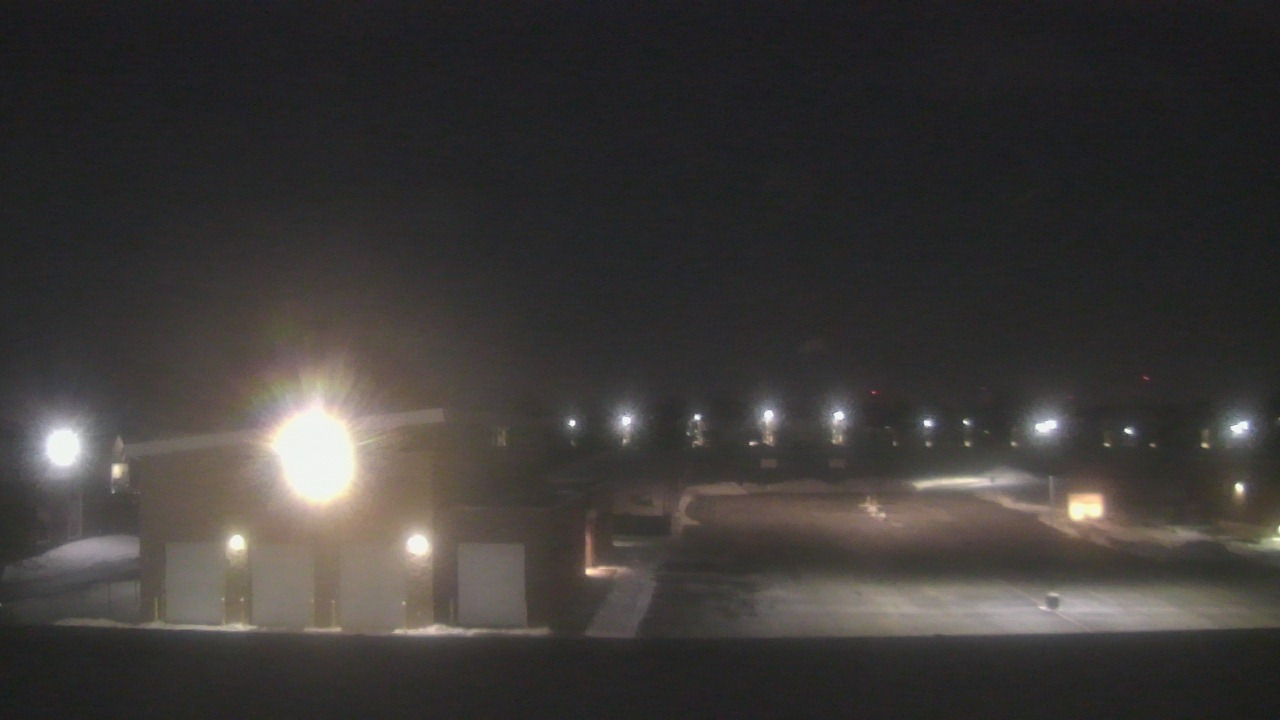 Thumbnail for current weather camera view from Marquardt MS in Glendale Heights, Illinois