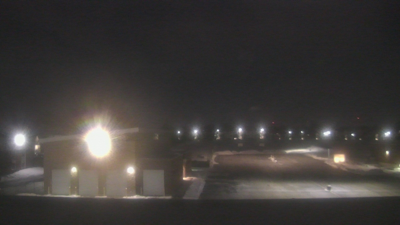 Thumbnail for current weather camera view from Marquardt MS in Glendale Heights, Illinois