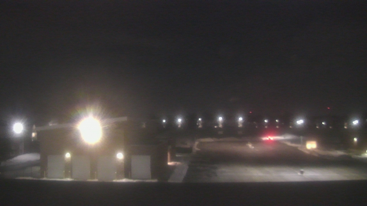 Thumbnail for current weather camera view from Marquardt MS in Glendale Heights, Illinois