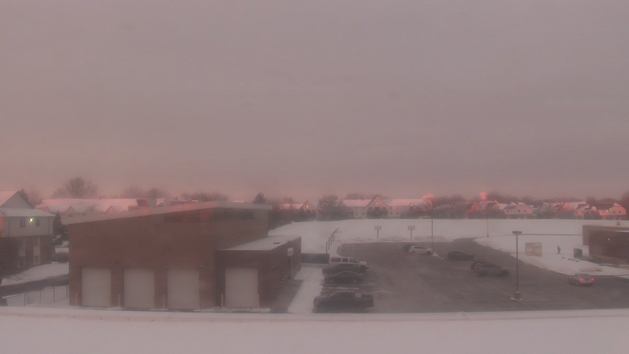 Thumbnail for current weather camera view from Marquardt MS in Glendale Heights, Illinois