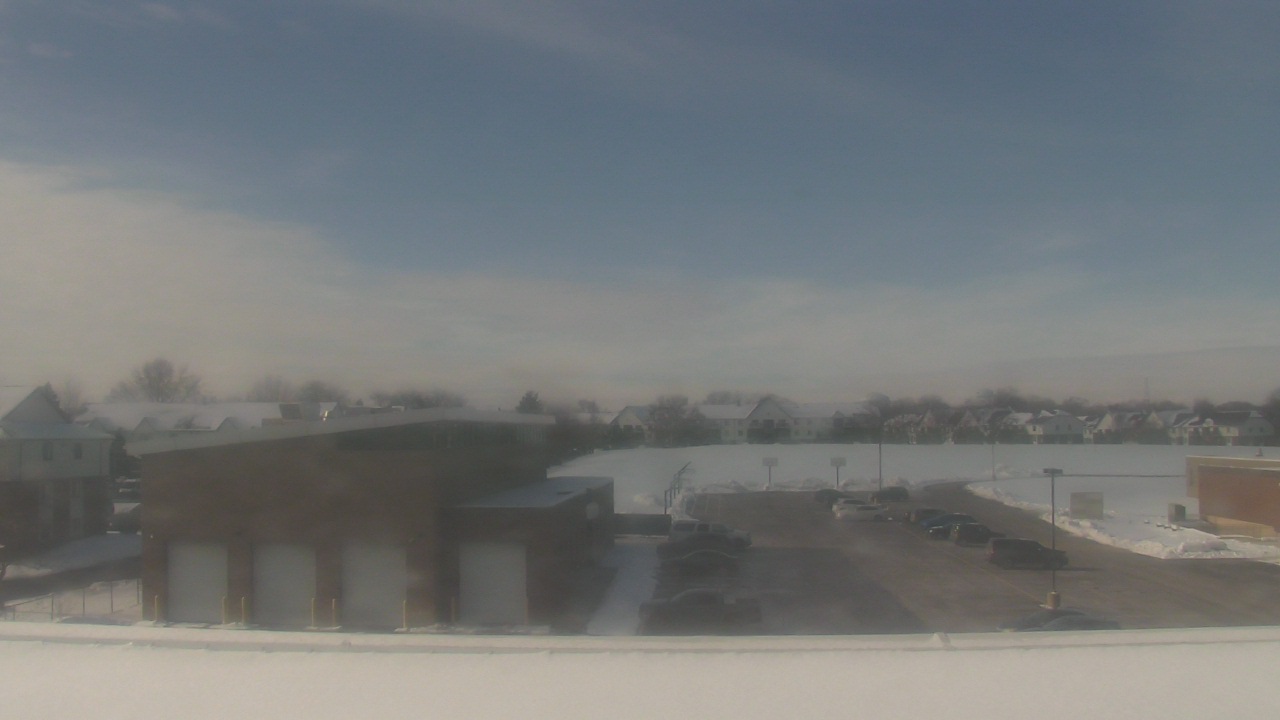 Thumbnail for current weather camera view from Marquardt MS in Glendale Heights, Illinois