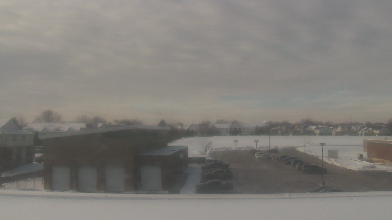 Thumbnail for current weather camera view from Marquardt MS in Glendale Heights, Illinois