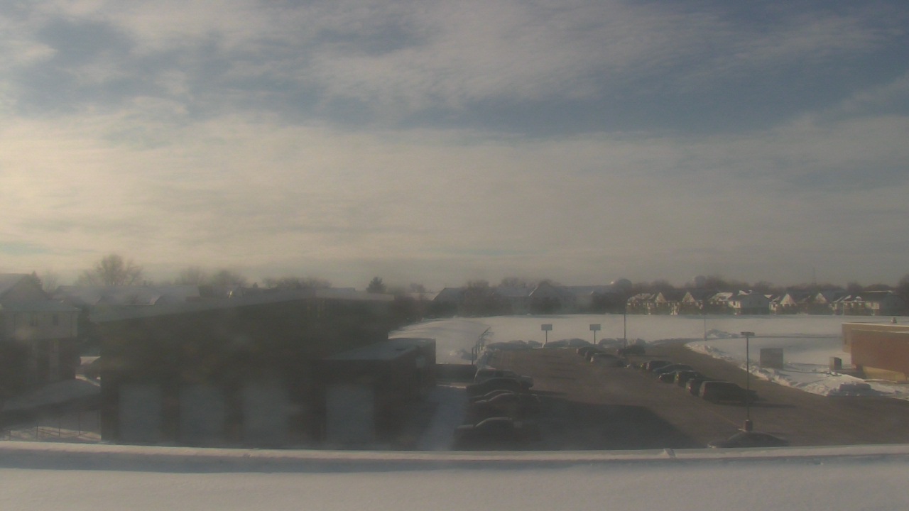Thumbnail for current weather camera view from Marquardt MS in Glendale Heights, Illinois