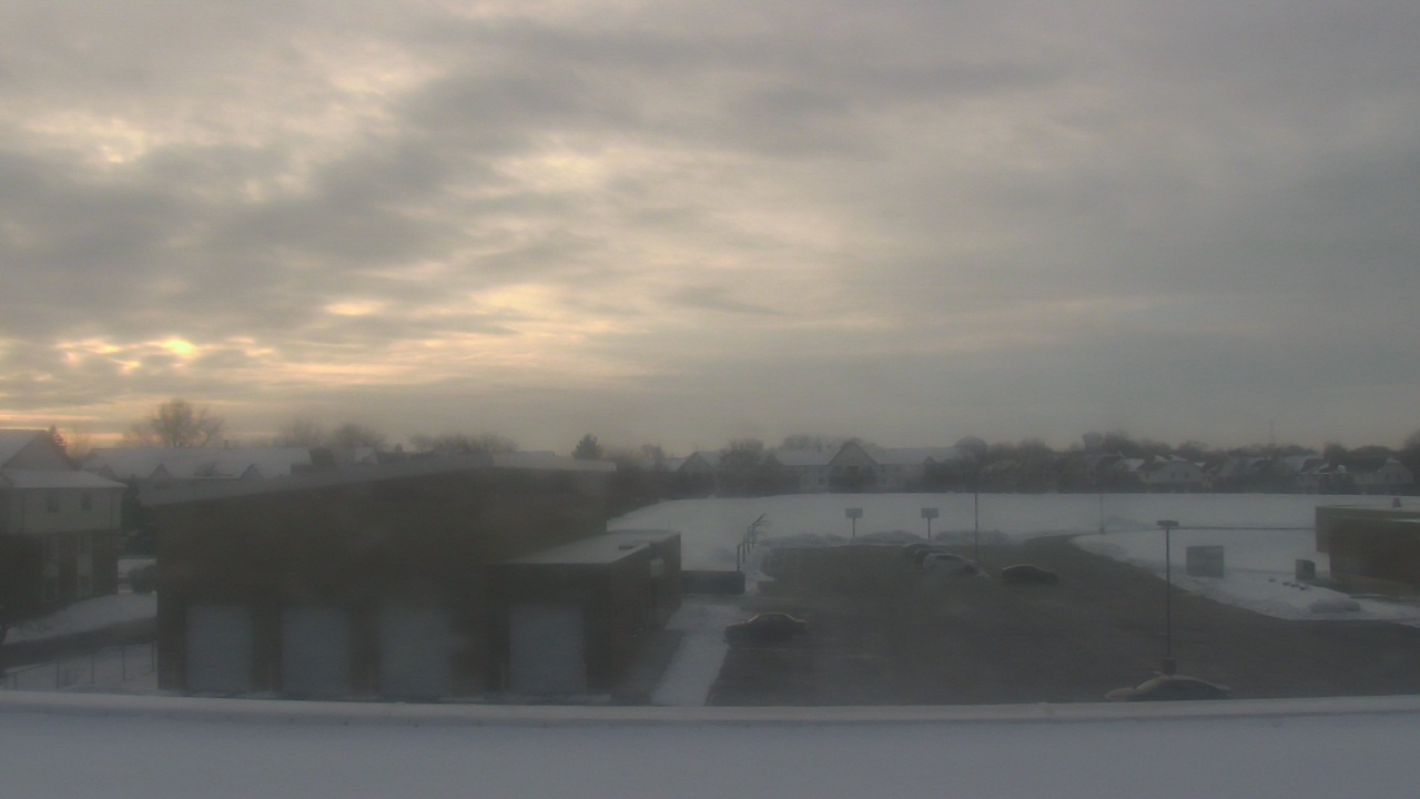 Thumbnail for current weather camera view from Marquardt MS in Glendale Heights, Illinois