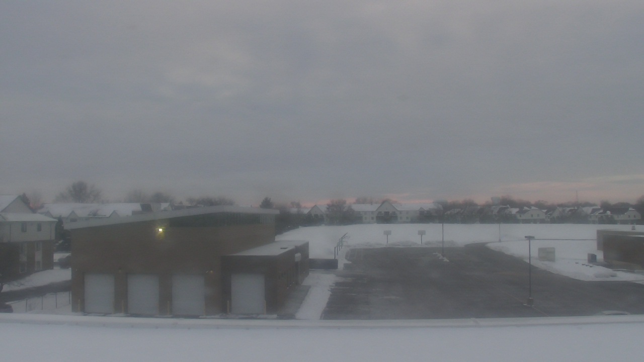 Thumbnail for current weather camera view from Marquardt MS in Glendale Heights, Illinois