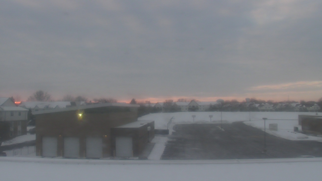 Thumbnail for current weather camera view from Marquardt MS in Glendale Heights, Illinois