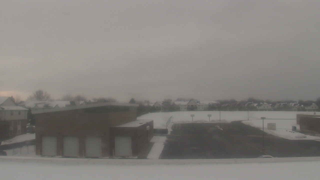 Thumbnail for current weather camera view from Marquardt MS in Glendale Heights, Illinois
