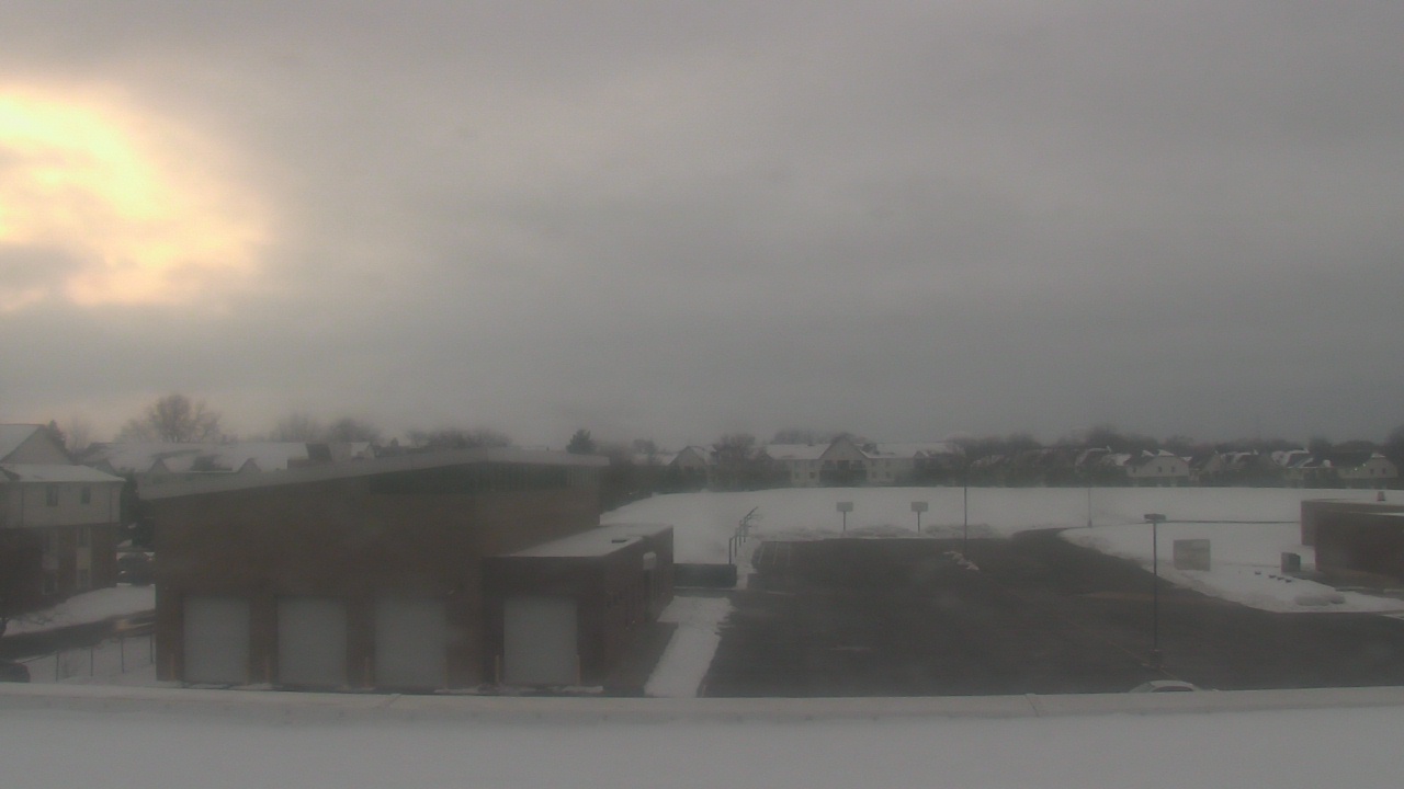 Thumbnail for current weather camera view from Marquardt MS in Glendale Heights, Illinois