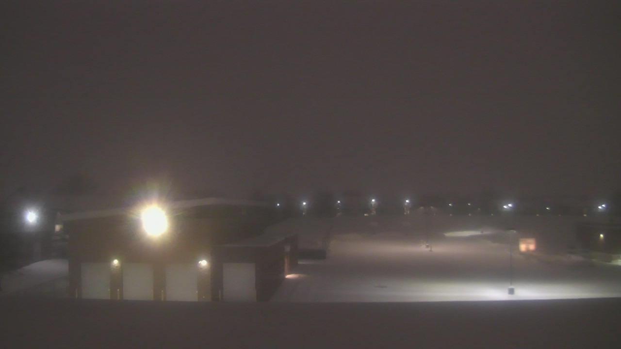 Thumbnail for current weather camera view from Marquardt MS in Glendale Heights, Illinois