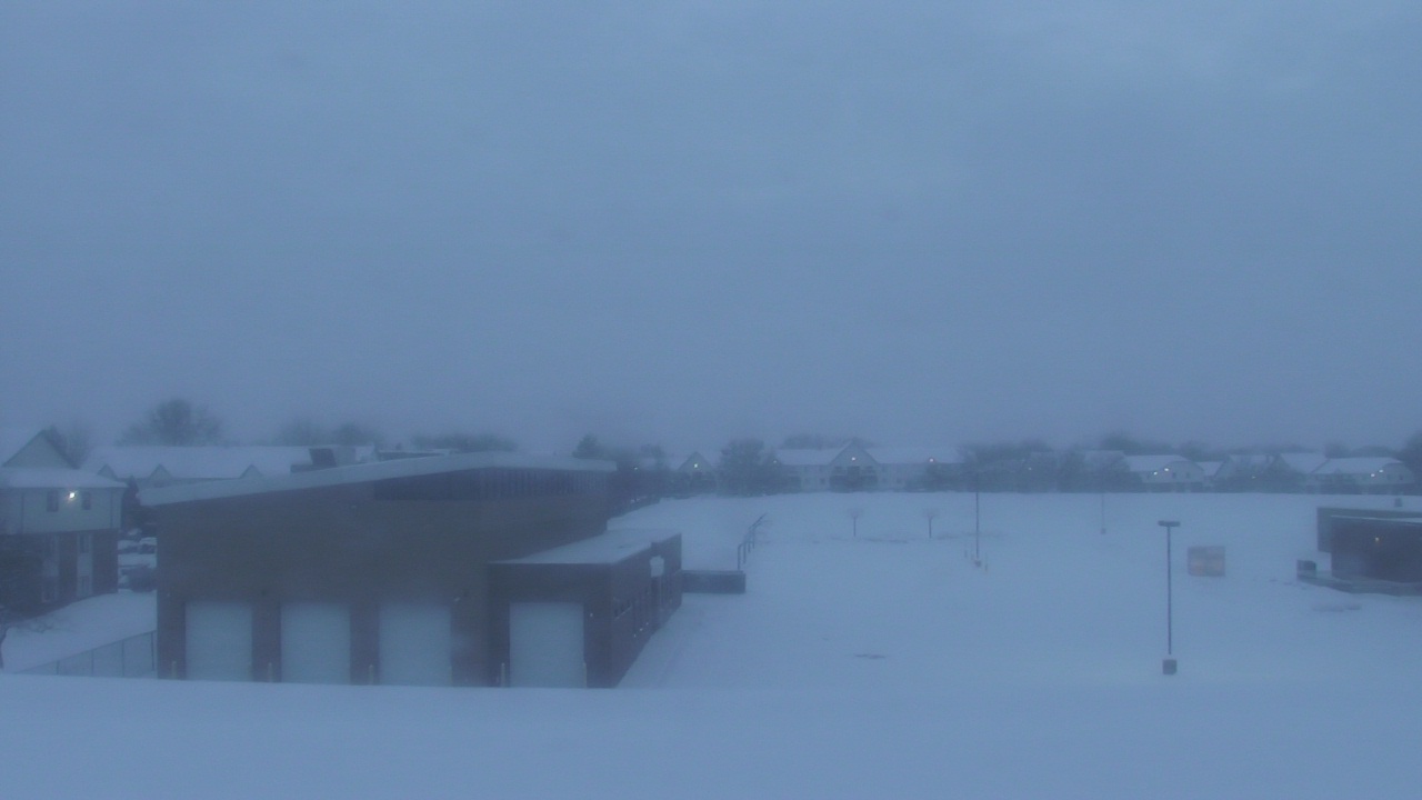 Thumbnail for current weather camera view from Marquardt MS in Glendale Heights, Illinois