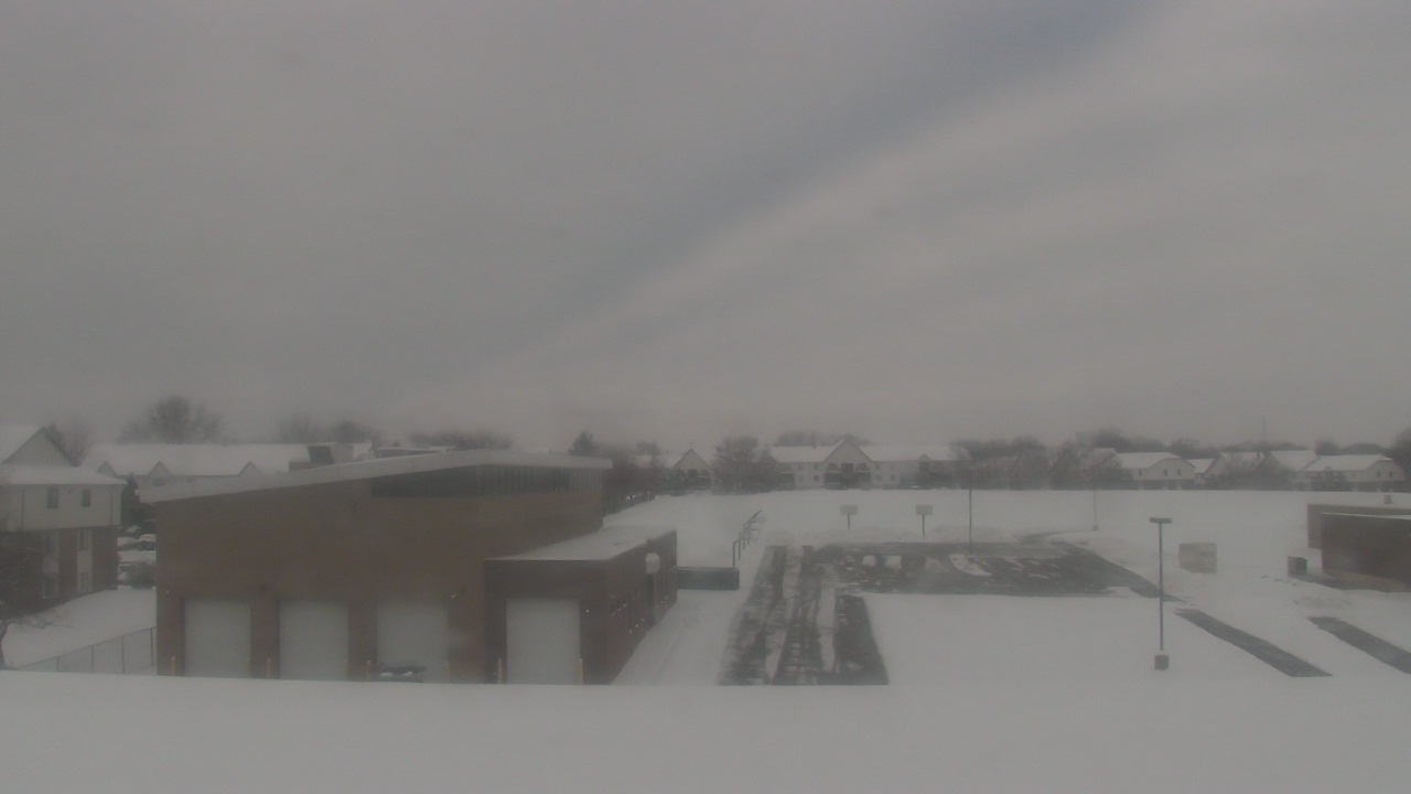 Thumbnail for current weather camera view from Marquardt MS in Glendale Heights, Illinois