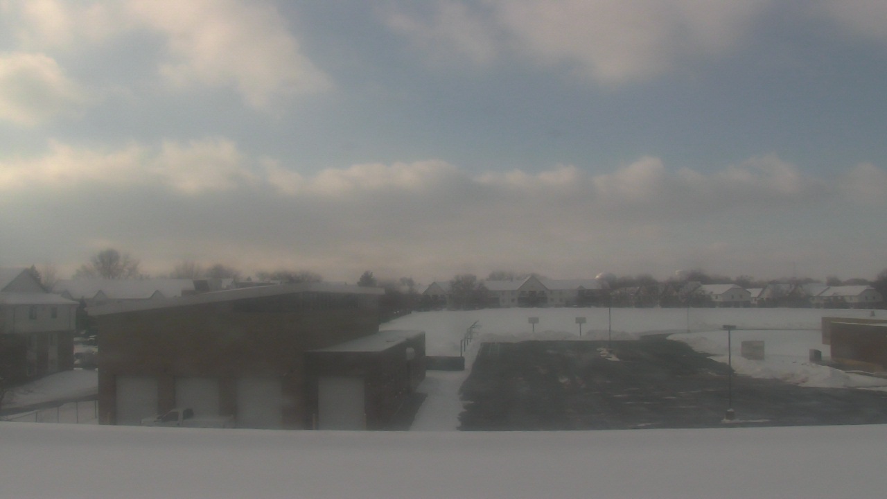 Thumbnail for current weather camera view from Marquardt MS in Glendale Heights, Illinois