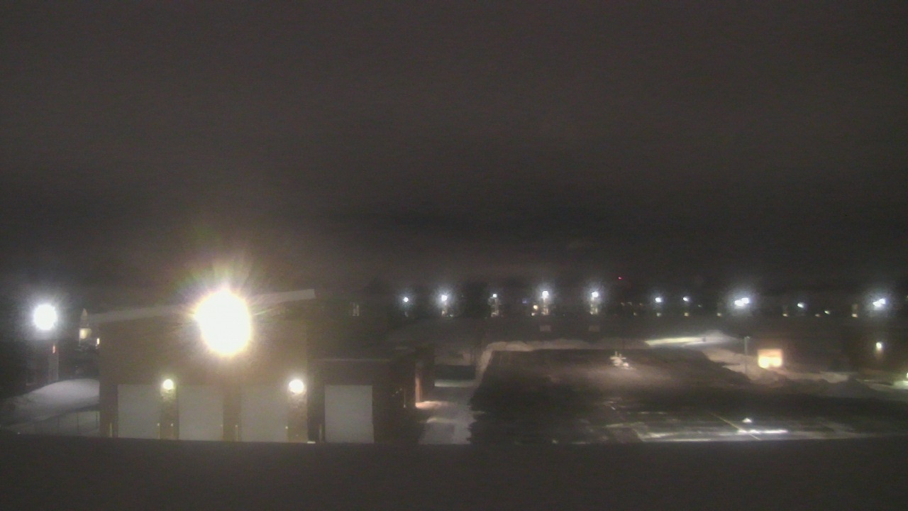 Thumbnail for current weather camera view from Marquardt MS in Glendale Heights, Illinois