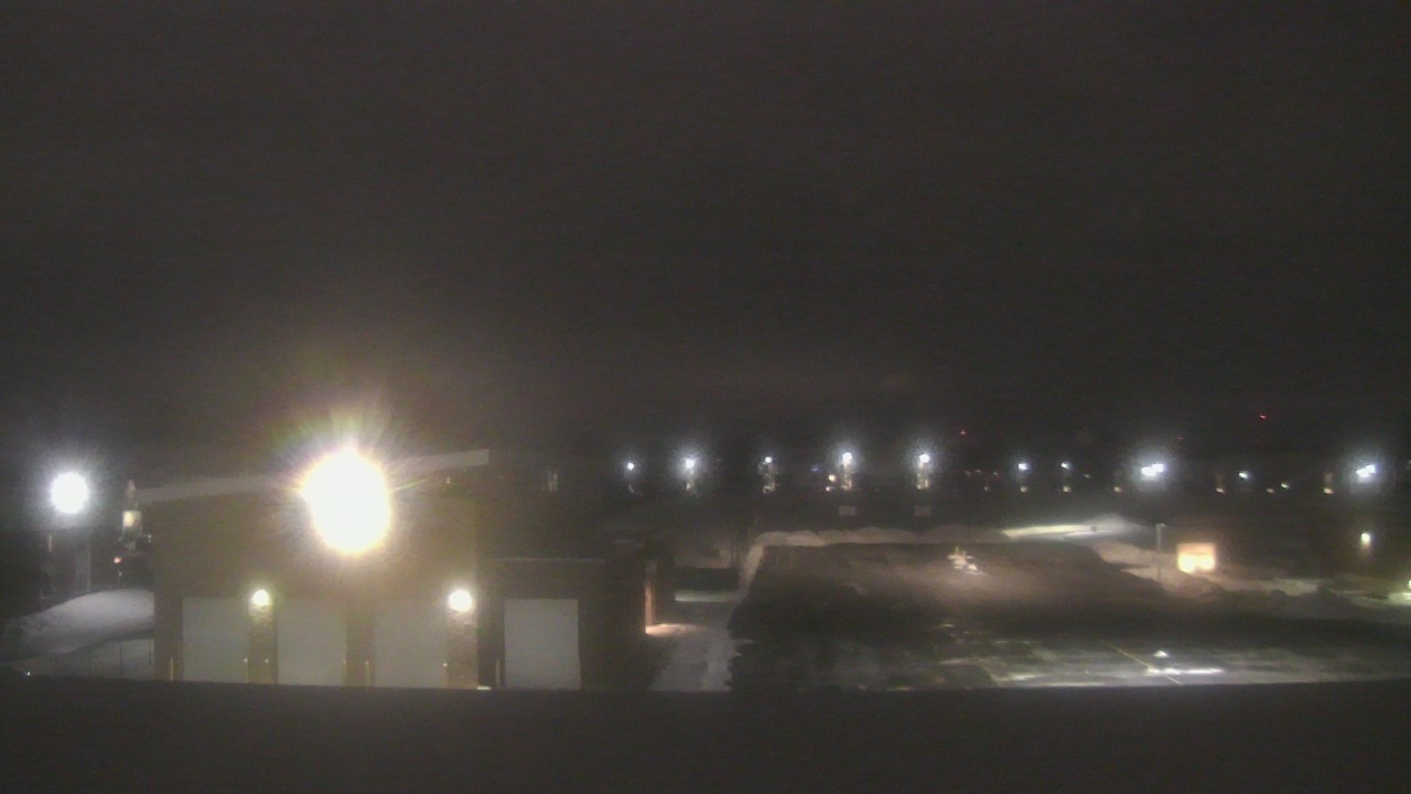 Thumbnail for current weather camera view from Marquardt MS in Glendale Heights, Illinois