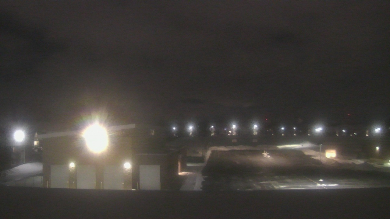 Thumbnail for current weather camera view from Marquardt MS in Glendale Heights, Illinois