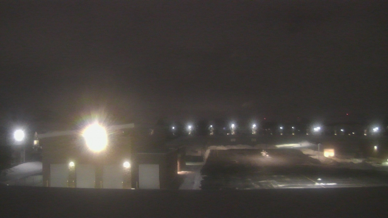 Thumbnail for current weather camera view from Marquardt MS in Glendale Heights, Illinois
