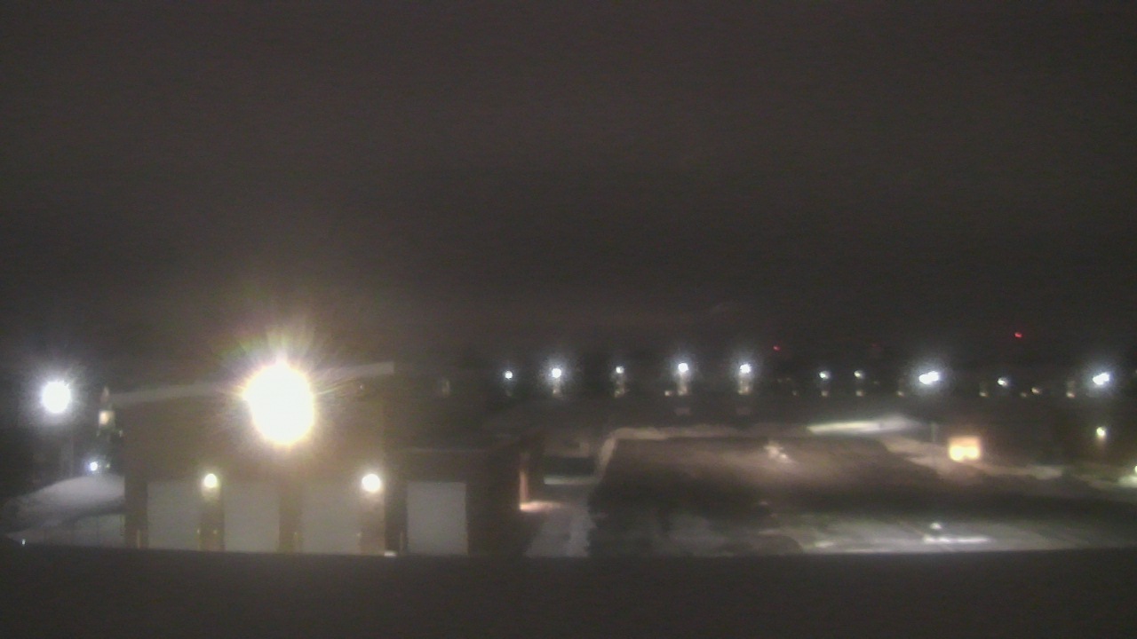 Thumbnail for current weather camera view from Marquardt MS in Glendale Heights, Illinois