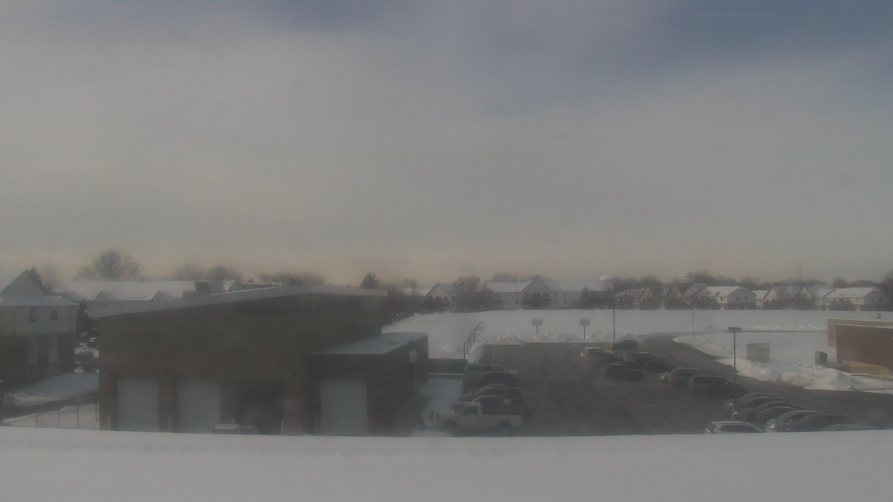 Thumbnail for current weather camera view from Marquardt MS in Glendale Heights, Illinois