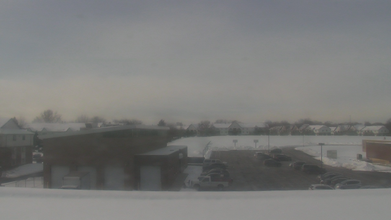 Thumbnail for current weather camera view from Marquardt MS in Glendale Heights, Illinois