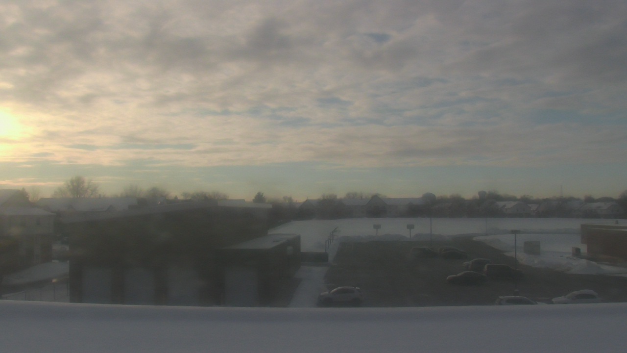 Thumbnail for current weather camera view from Marquardt MS in Glendale Heights, Illinois