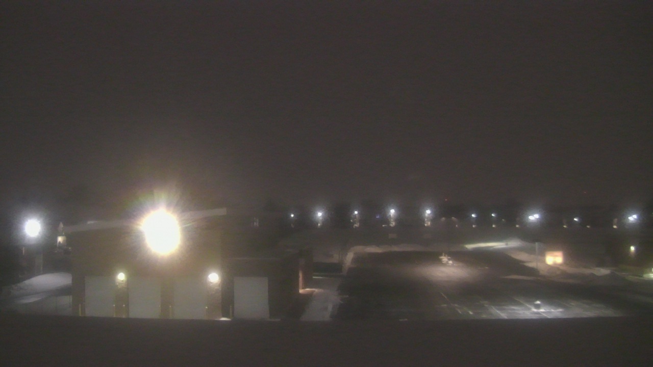 Thumbnail for current weather camera view from Marquardt MS in Glendale Heights, Illinois