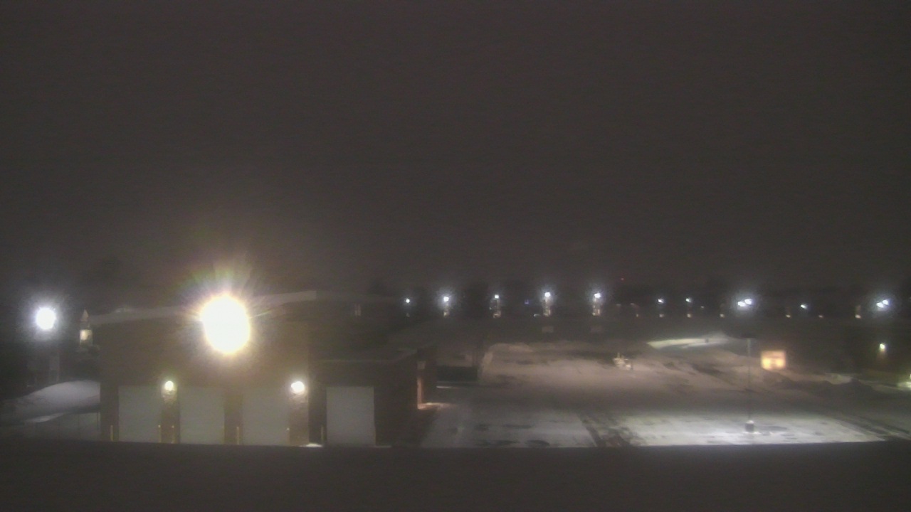 Thumbnail for current weather camera view from Marquardt MS in Glendale Heights, Illinois